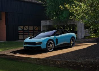 Η Ferrari πέτυχε τον στόχο πωλήσεων για το ηλεκτρικό Luce