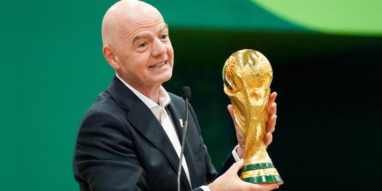 Η FIFA αποσύρει το σχέδιο «πώλησης» του Μουντιάλ μετά τις σφοδρές αντιδράσεις