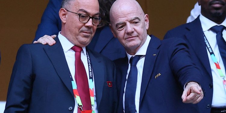 FIFA: Σε τεντωμένο σχοινί ο Ινφαντίνο μετά την ανταρσία της UEFA