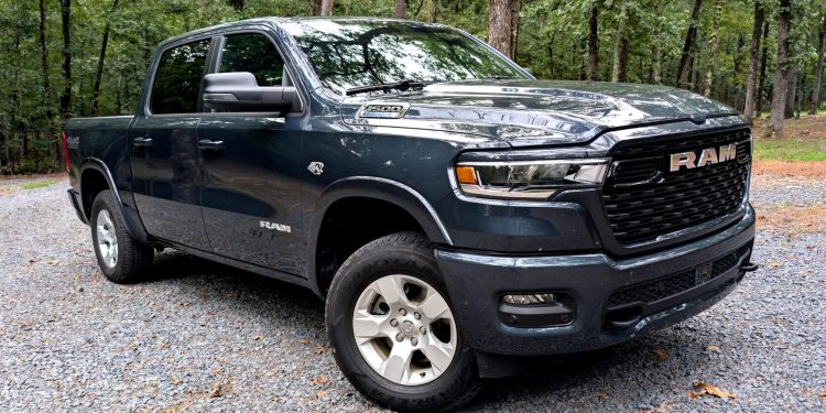 H Ram καταργεί το ήπια υβριδικό σύστημα από τον Hemi V8